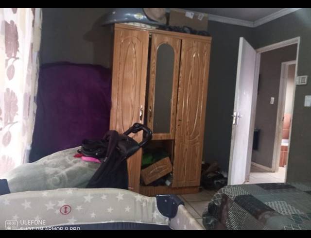 2 BEDROOM HOUSE FOR SALE IN DAWN PARK EXT